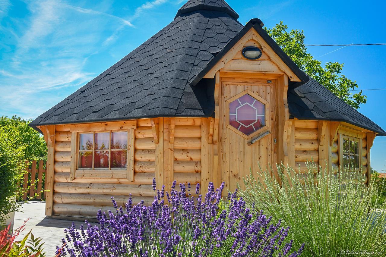 Domaine De La Courillere Bed & Breakfast Le Boupere ภายนอก รูปภาพ