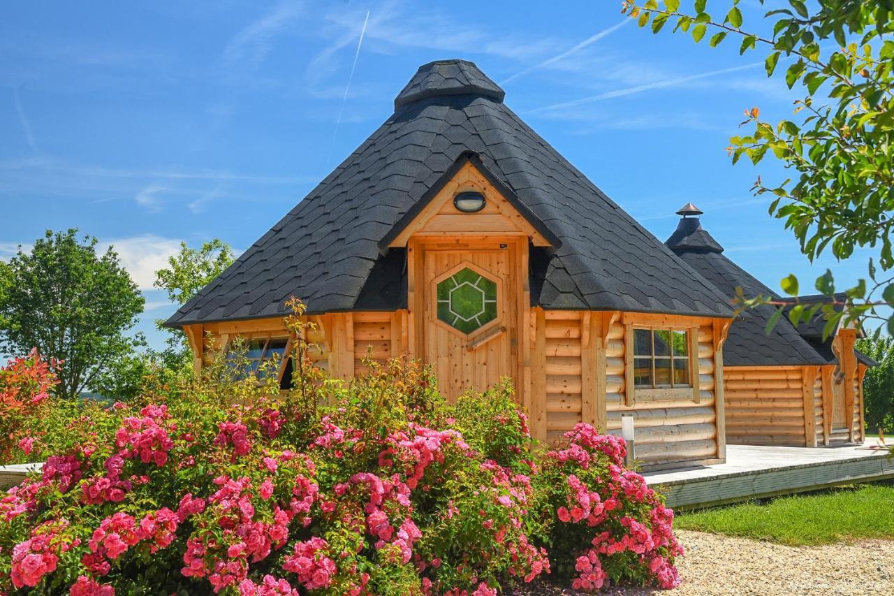 Domaine De La Courillere Bed & Breakfast Le Boupere ภายนอก รูปภาพ