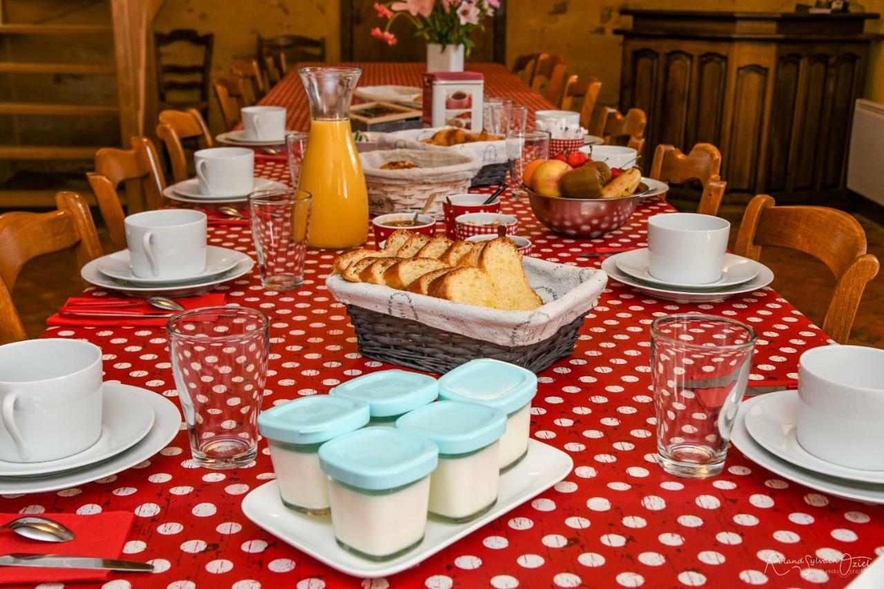 Domaine De La Courillere Bed & Breakfast Le Boupere ภายนอก รูปภาพ
