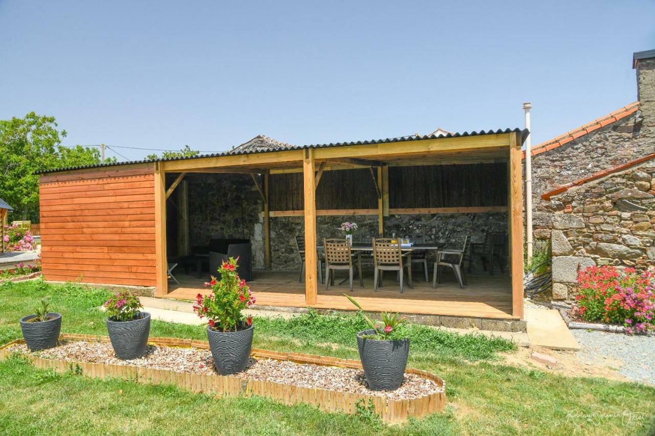 Domaine De La Courillere Bed & Breakfast Le Boupere ภายนอก รูปภาพ