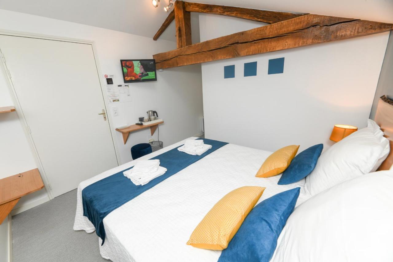 Domaine De La Courillere Bed & Breakfast Le Boupere ภายนอก รูปภาพ