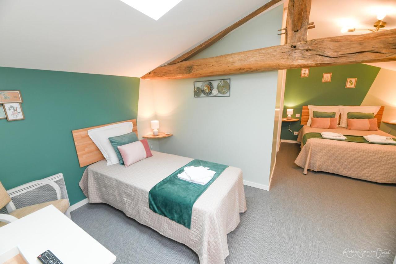 Domaine De La Courillere Bed & Breakfast Le Boupere ภายนอก รูปภาพ