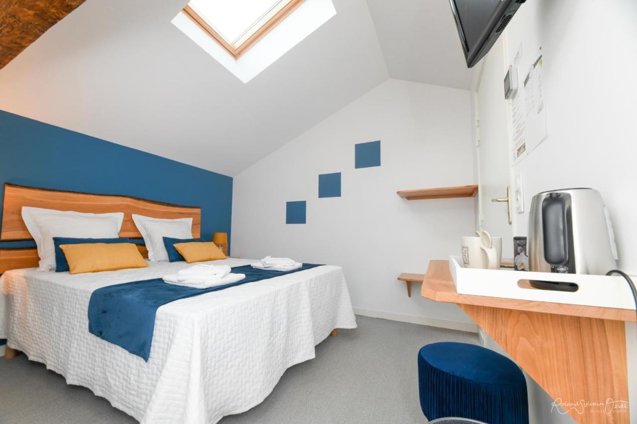 Domaine De La Courillere Bed & Breakfast Le Boupere ภายนอก รูปภาพ
