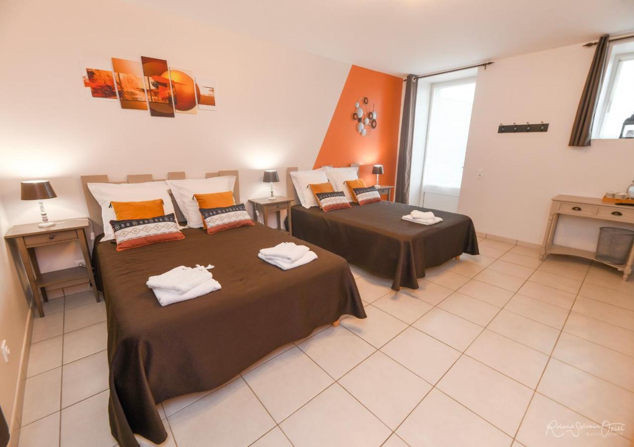 Domaine De La Courillere Bed & Breakfast Le Boupere ภายนอก รูปภาพ